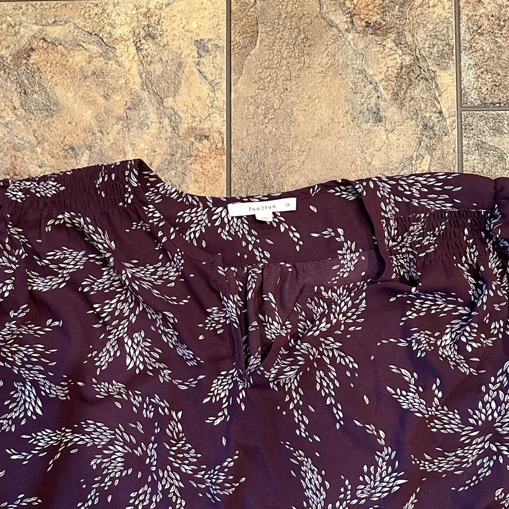 fun 2 fun Plum Floral V-Neck Blouse - Picture 6 of 8